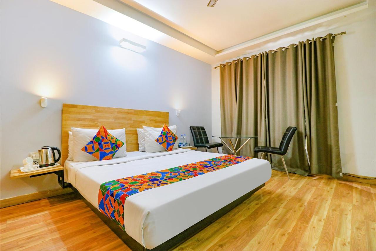 Fabhotel Majestic Jpm I New Delhi Extérieur photo