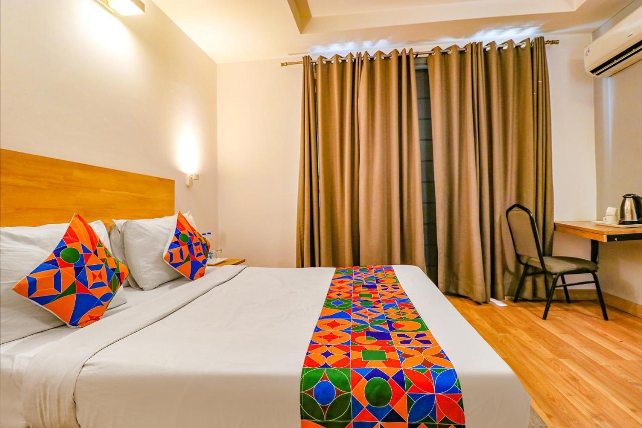 Fabhotel Majestic Jpm I New Delhi Extérieur photo