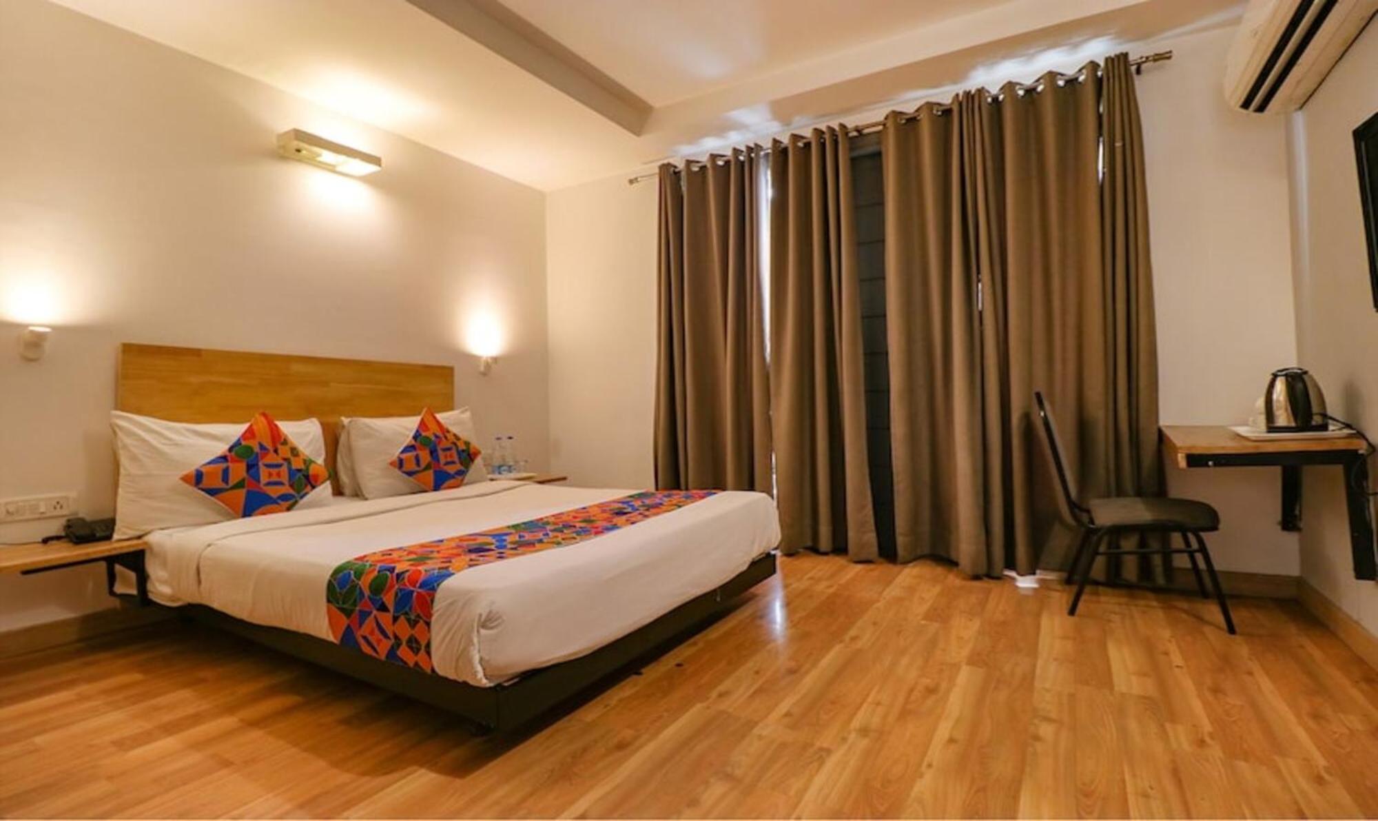 Fabhotel Majestic Jpm I New Delhi Extérieur photo