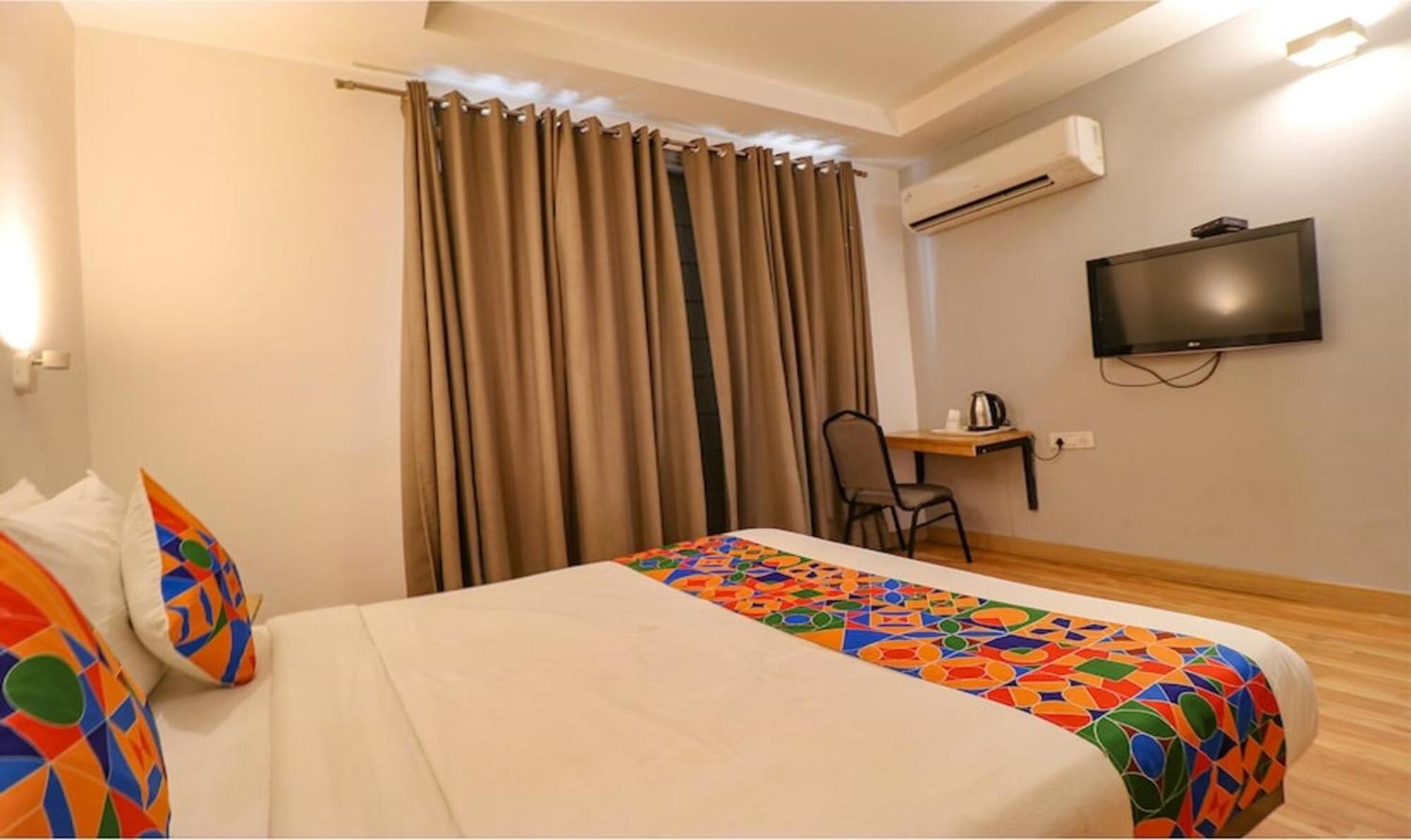 Fabhotel Majestic Jpm I New Delhi Extérieur photo
